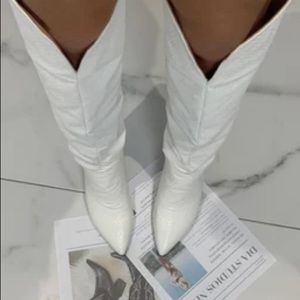 White cowgirl boots, size 8 in uk and size 10 in us